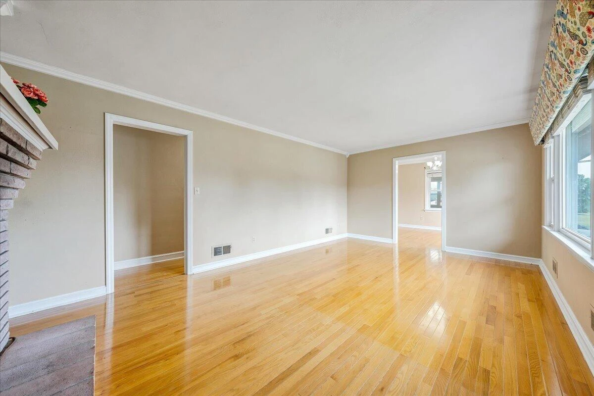 344 Keesling AVE - Photo 5