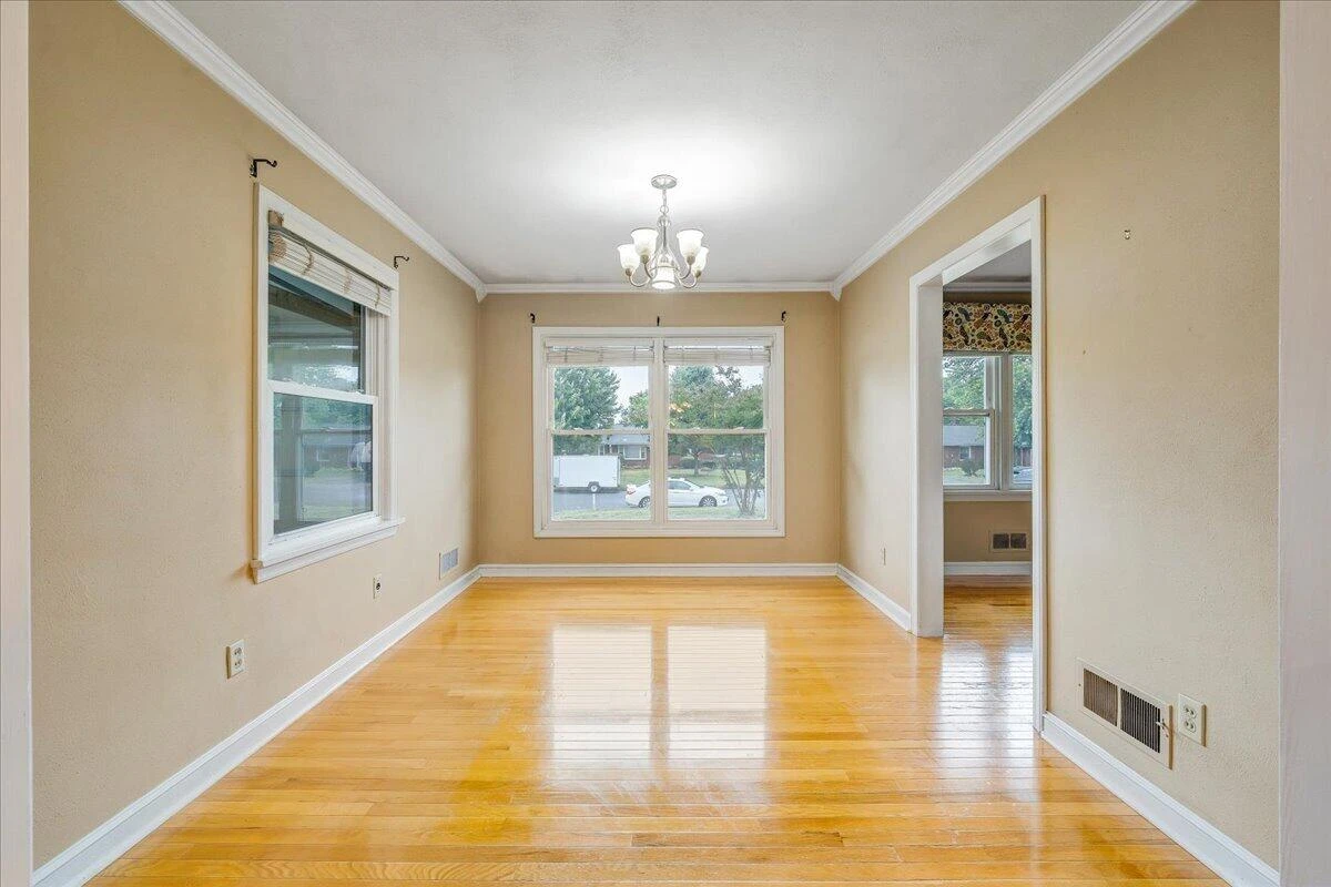 344 Keesling AVE - Photo 7