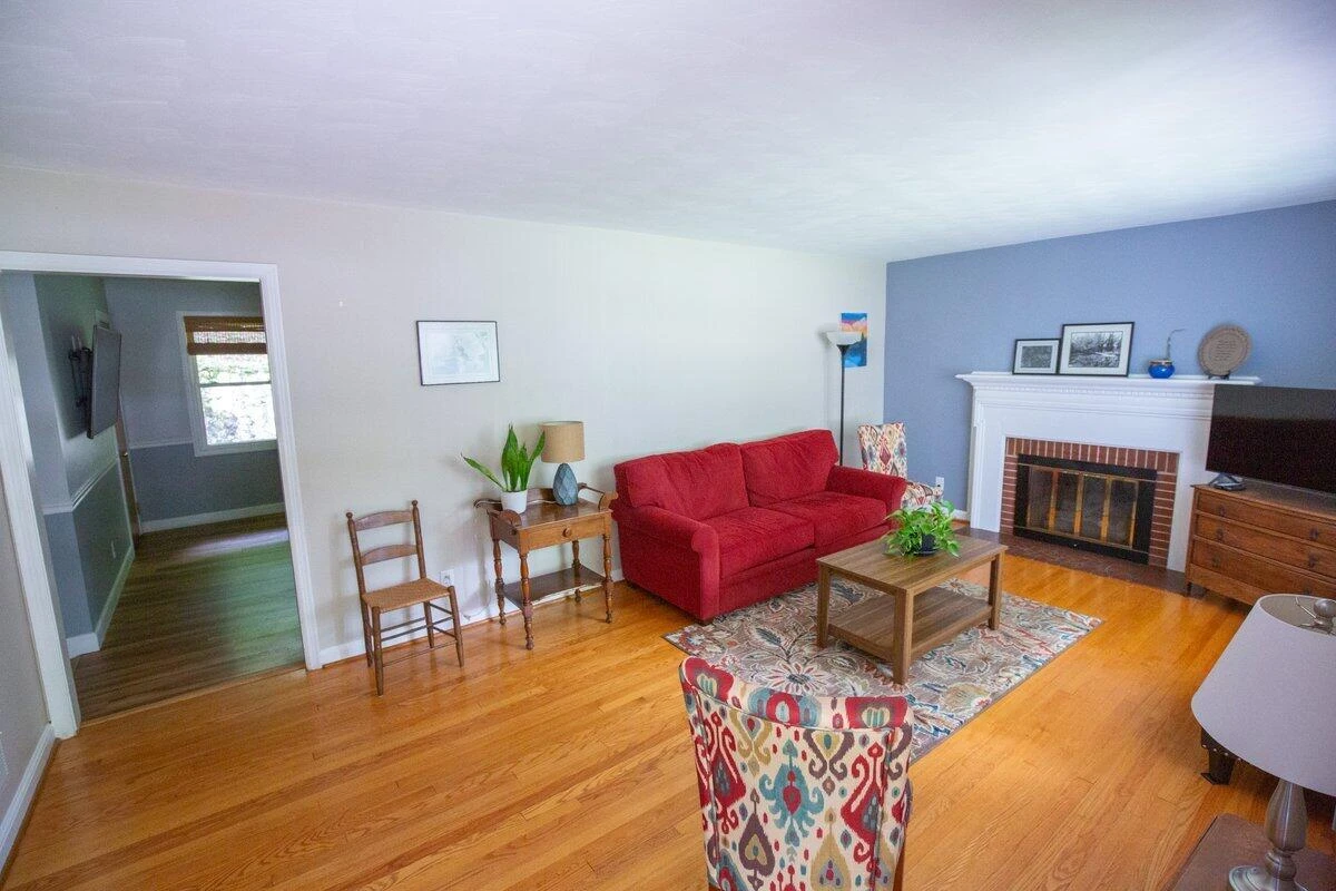 3034 Timberlane AVE - Photo 3