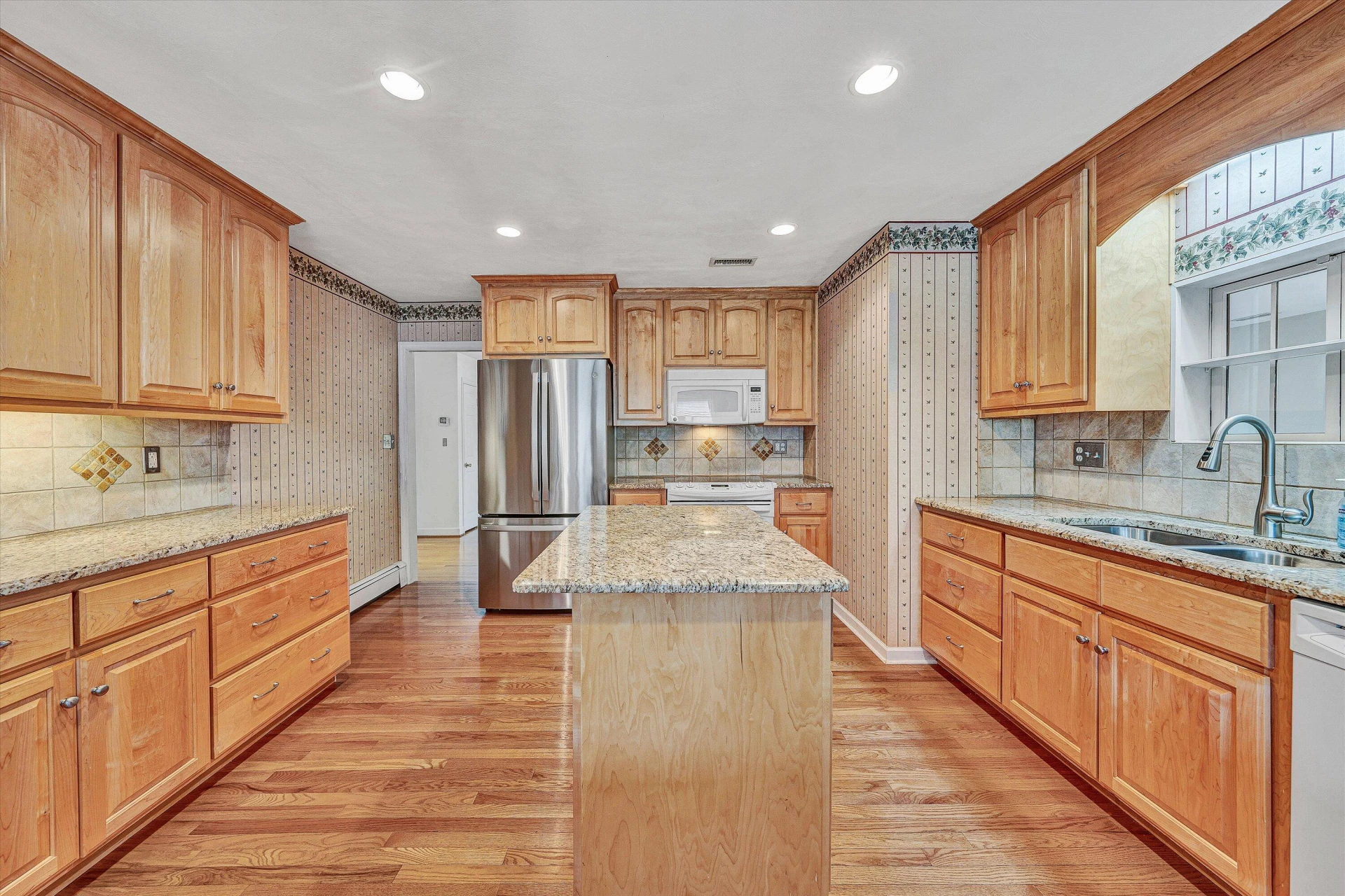 8122 Deer Branch DR - Photo 14