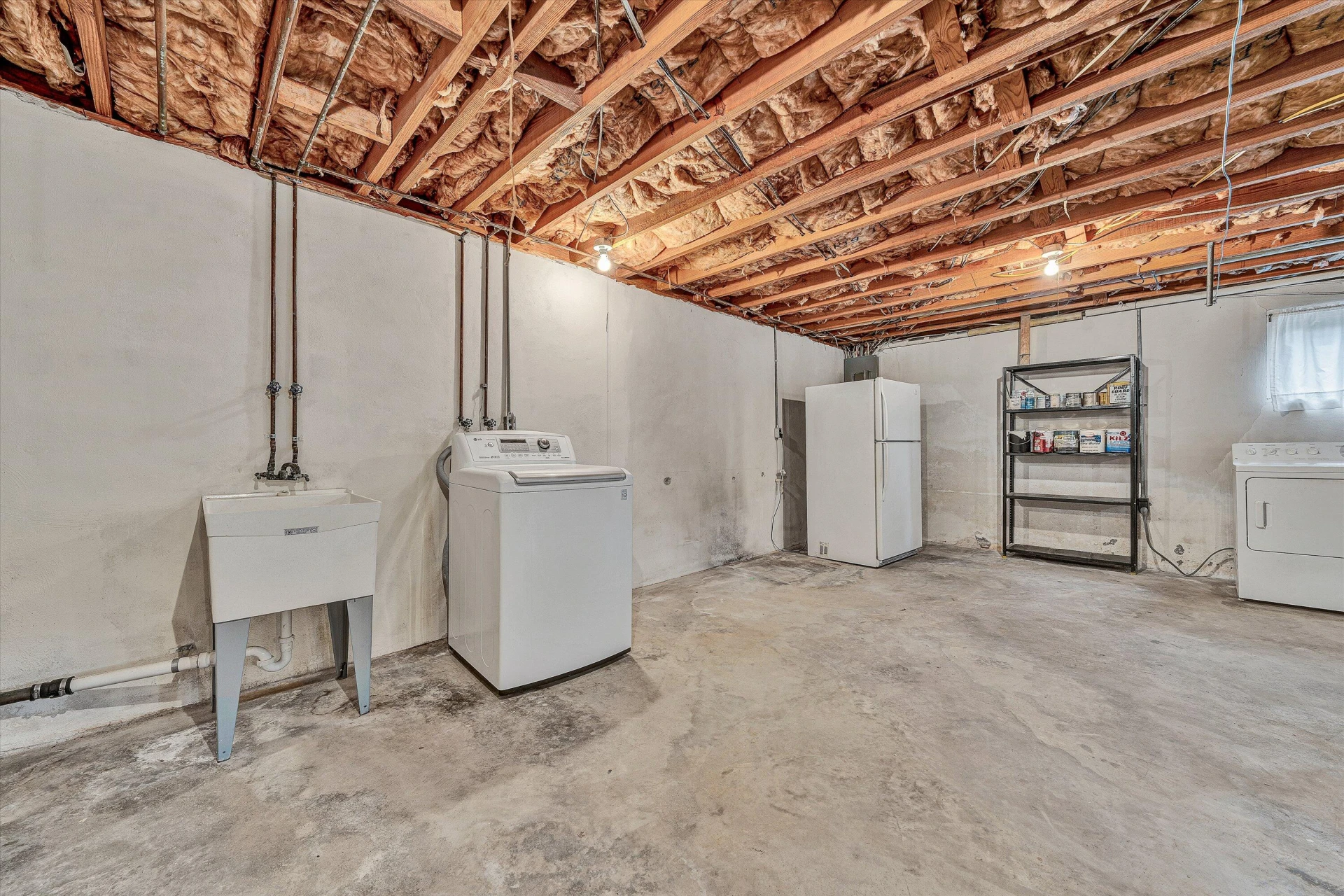 8122 Deer Branch DR - Photo 33