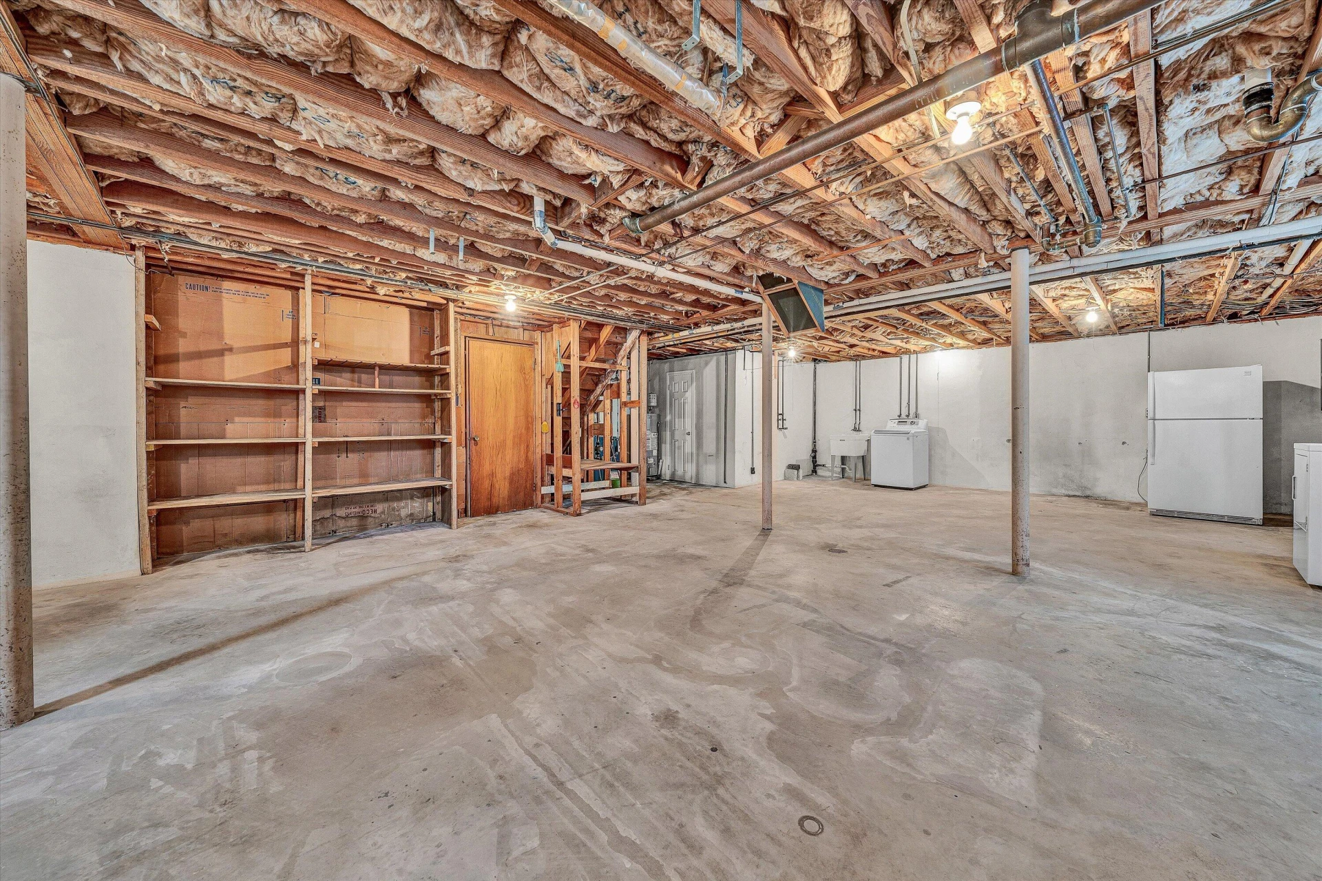 8122 Deer Branch DR - Photo 35