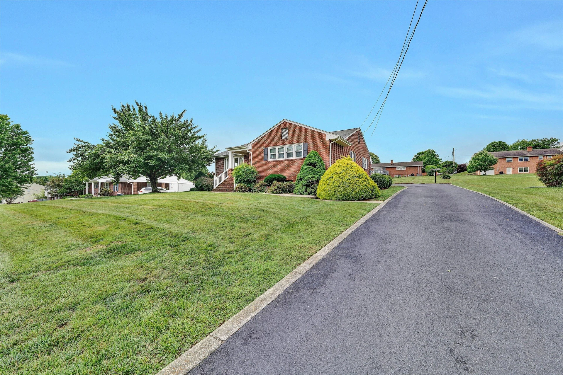 8122 Deer Branch DR - Photo 46
