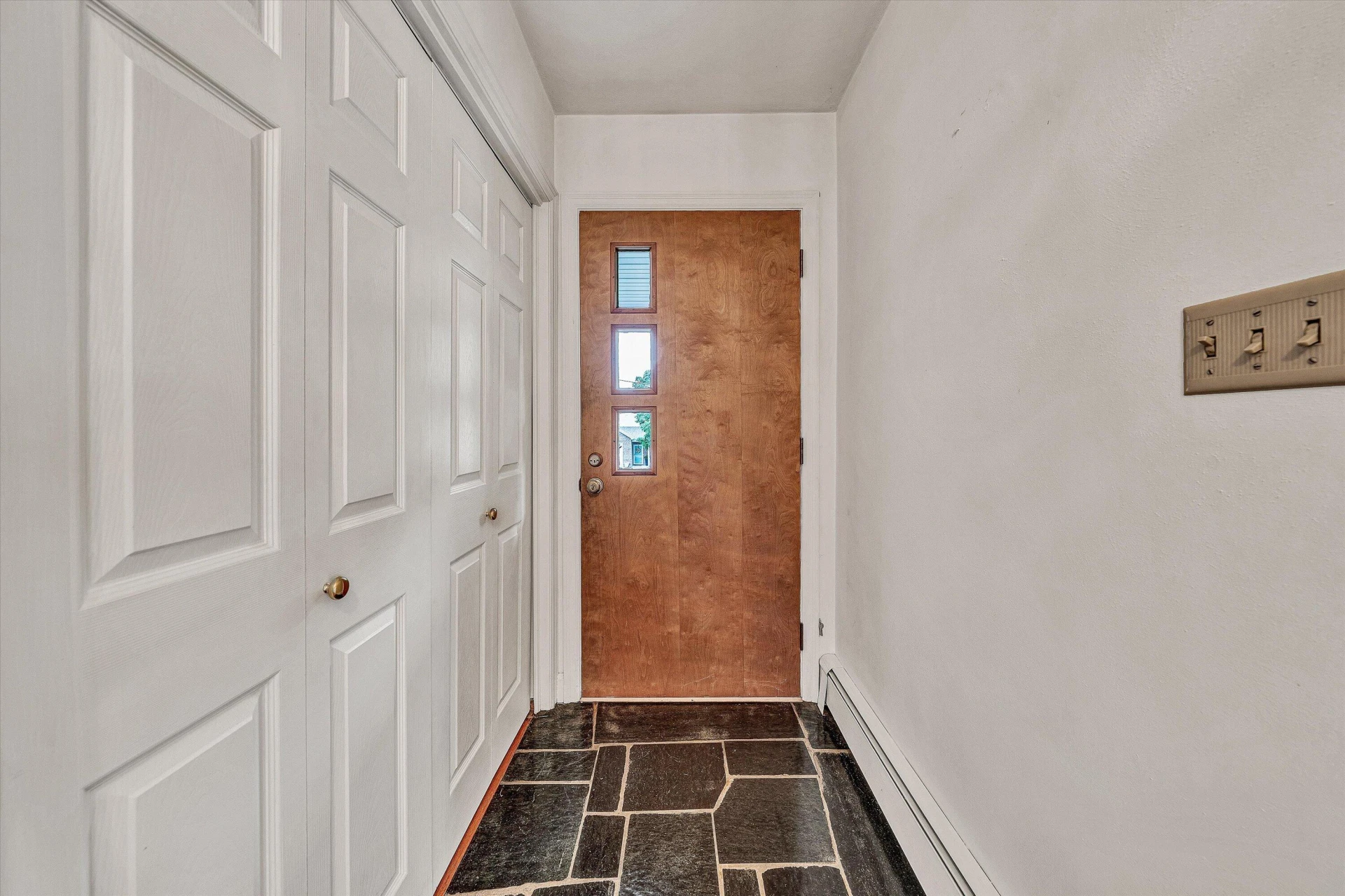 8122 Deer Branch DR - Photo 5