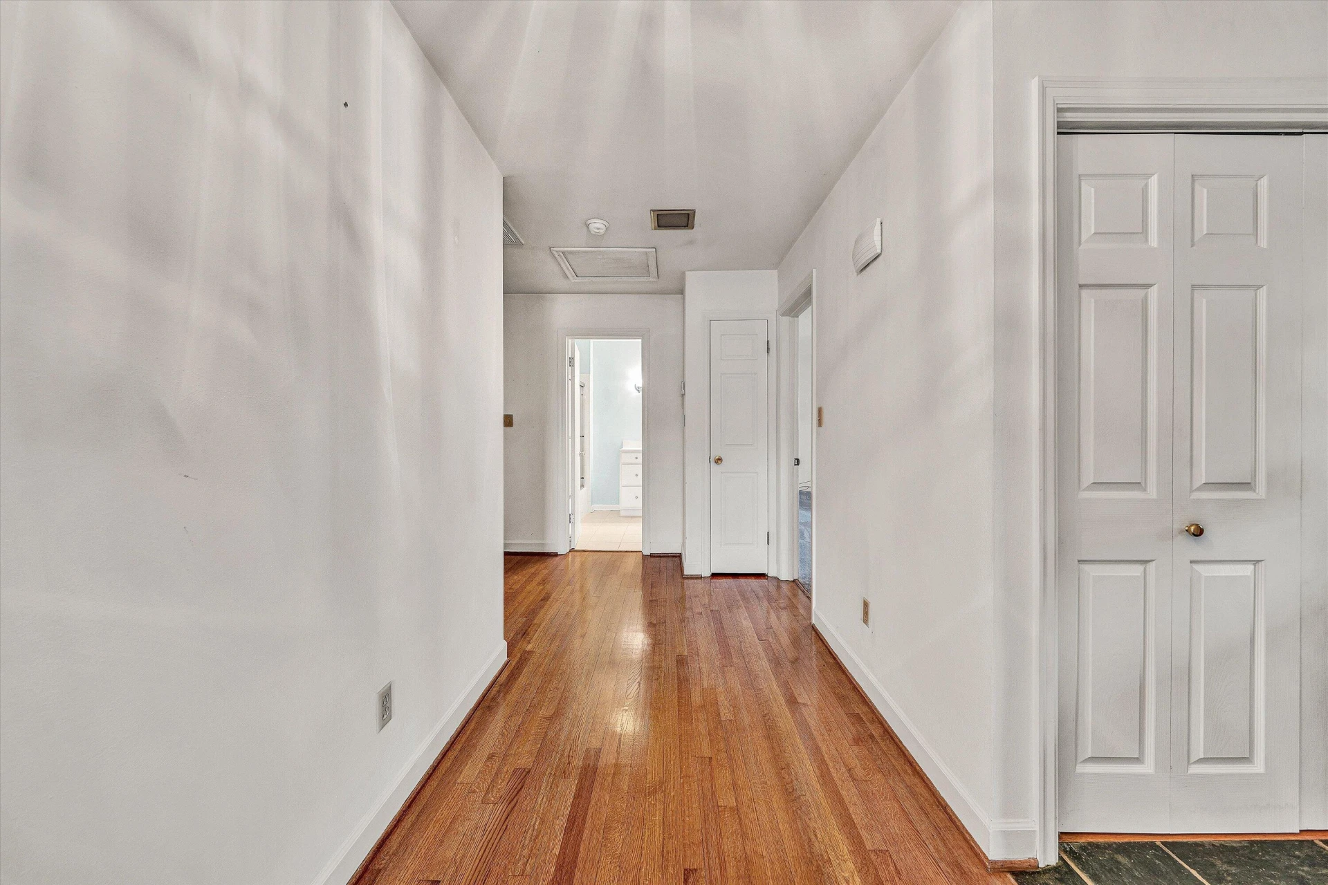 8122 Deer Branch DR - Photo 6