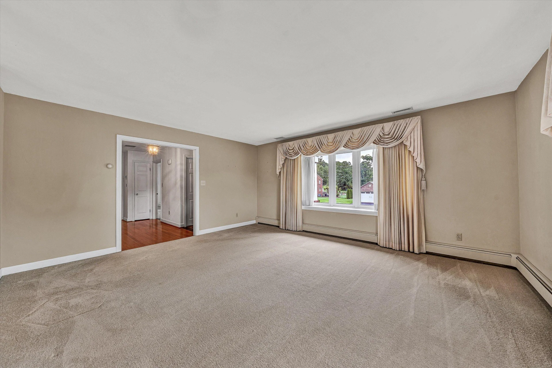 8122 Deer Branch DR - Photo 8