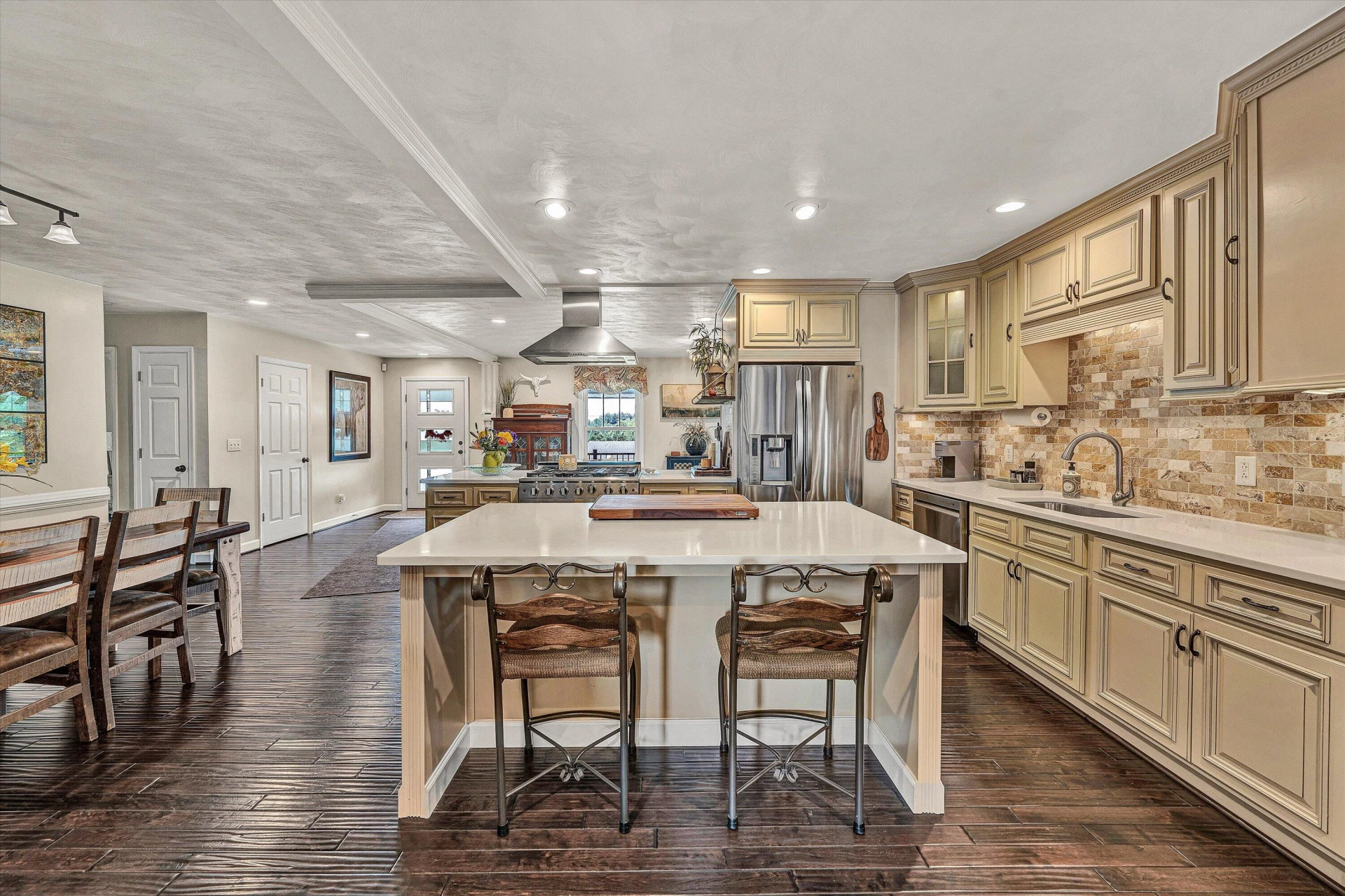 6619 Bryant CIR - Photo 14