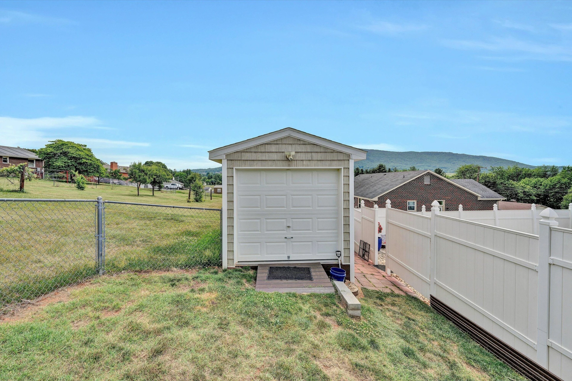 6619 Bryant CIR - Photo 45