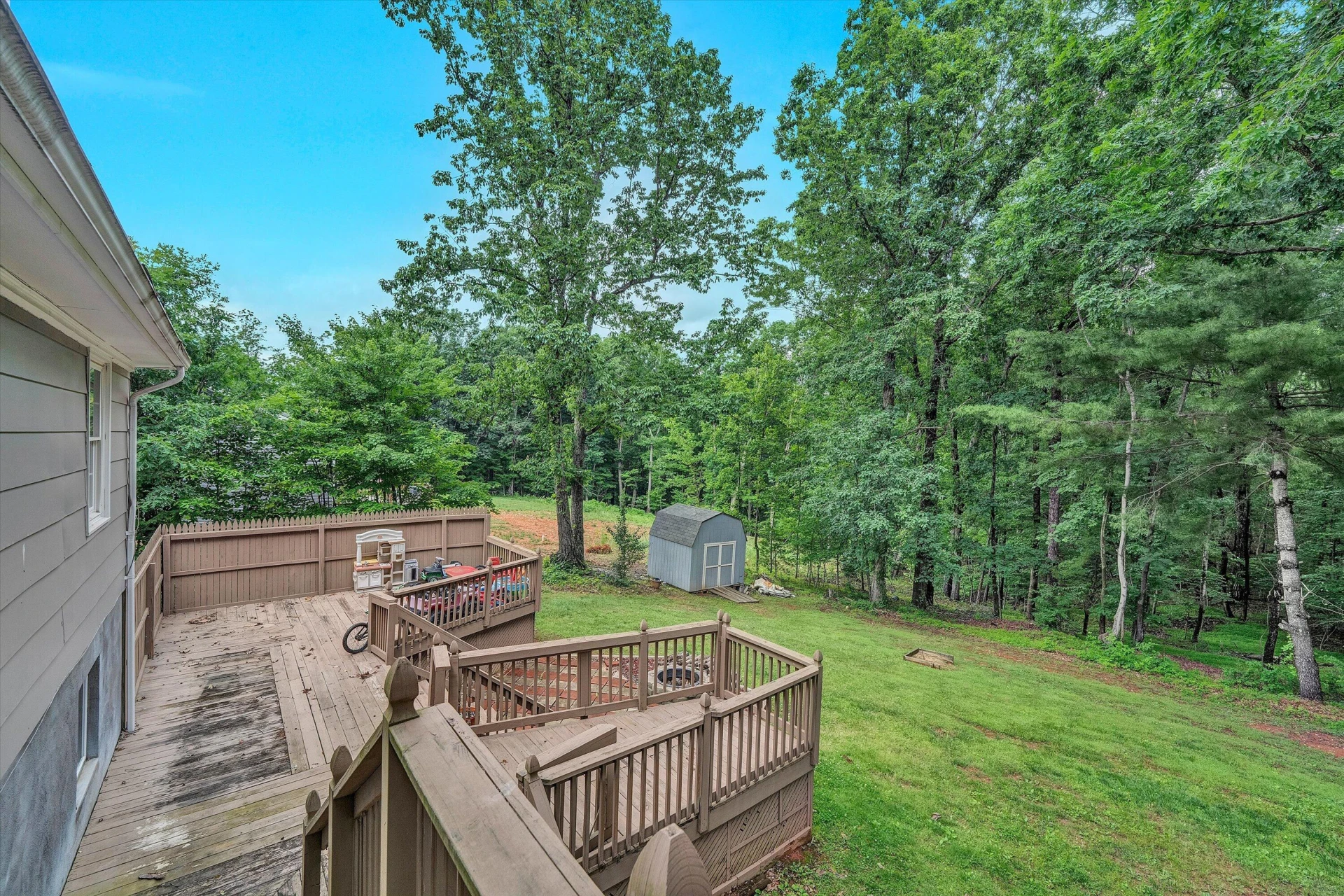 2095 Webster RD - Photo 16