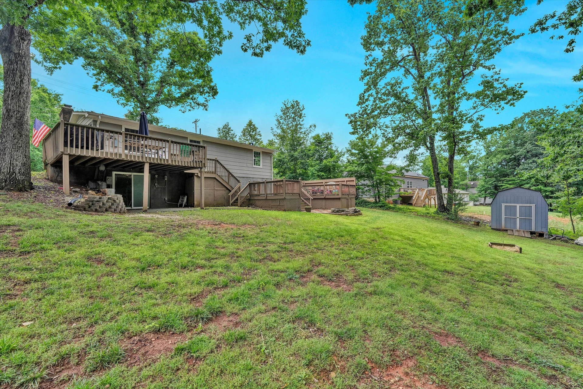 2095 Webster RD - Photo 18