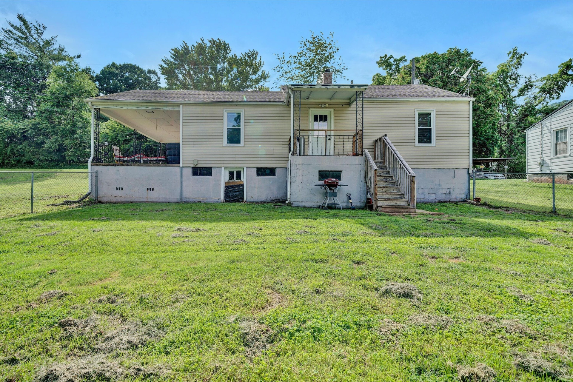 130 Harvey ST - Photo 20