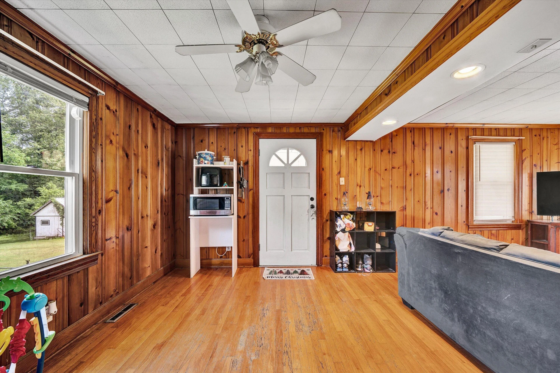 130 Harvey ST - Photo 5