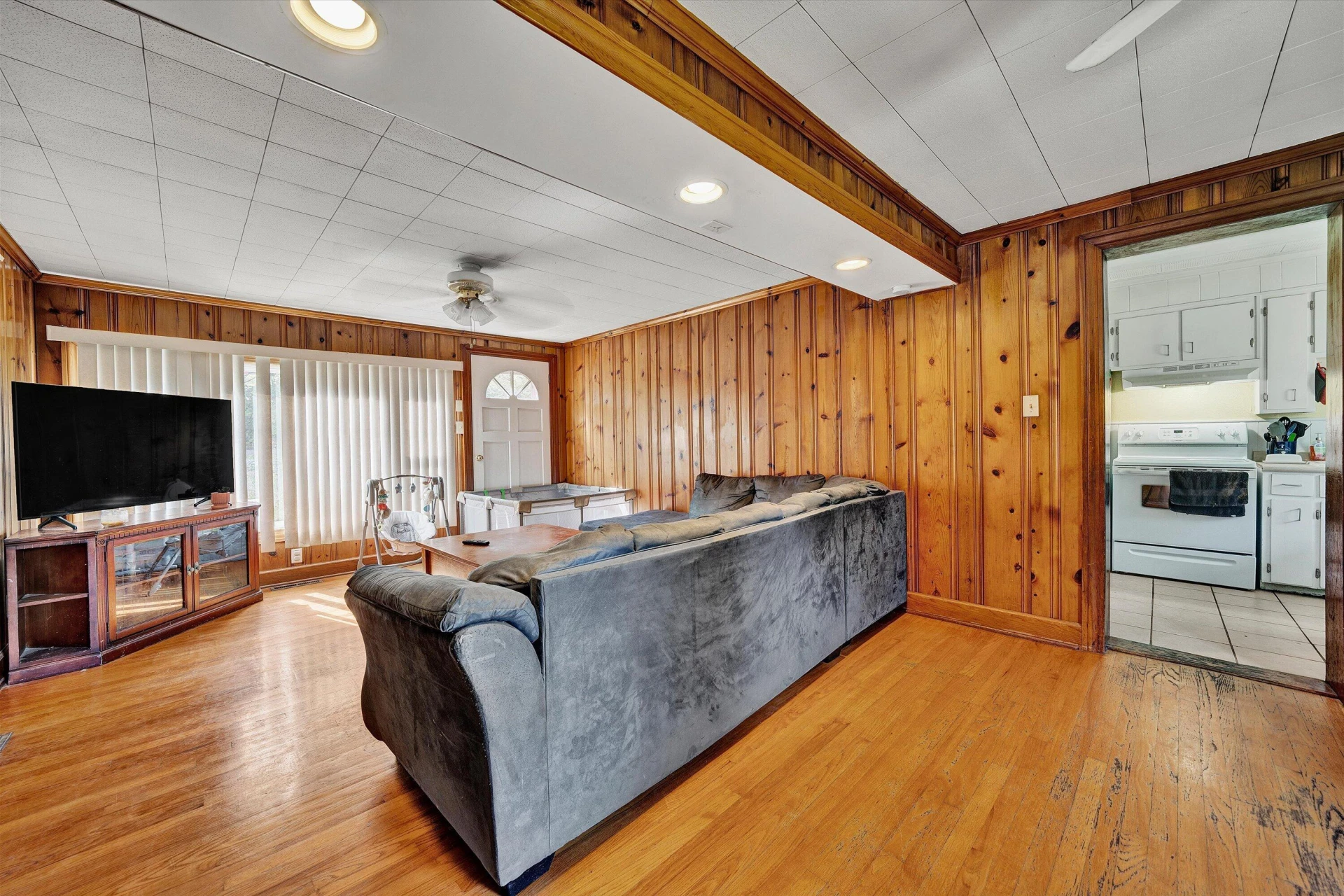 130 Harvey ST - Photo 6