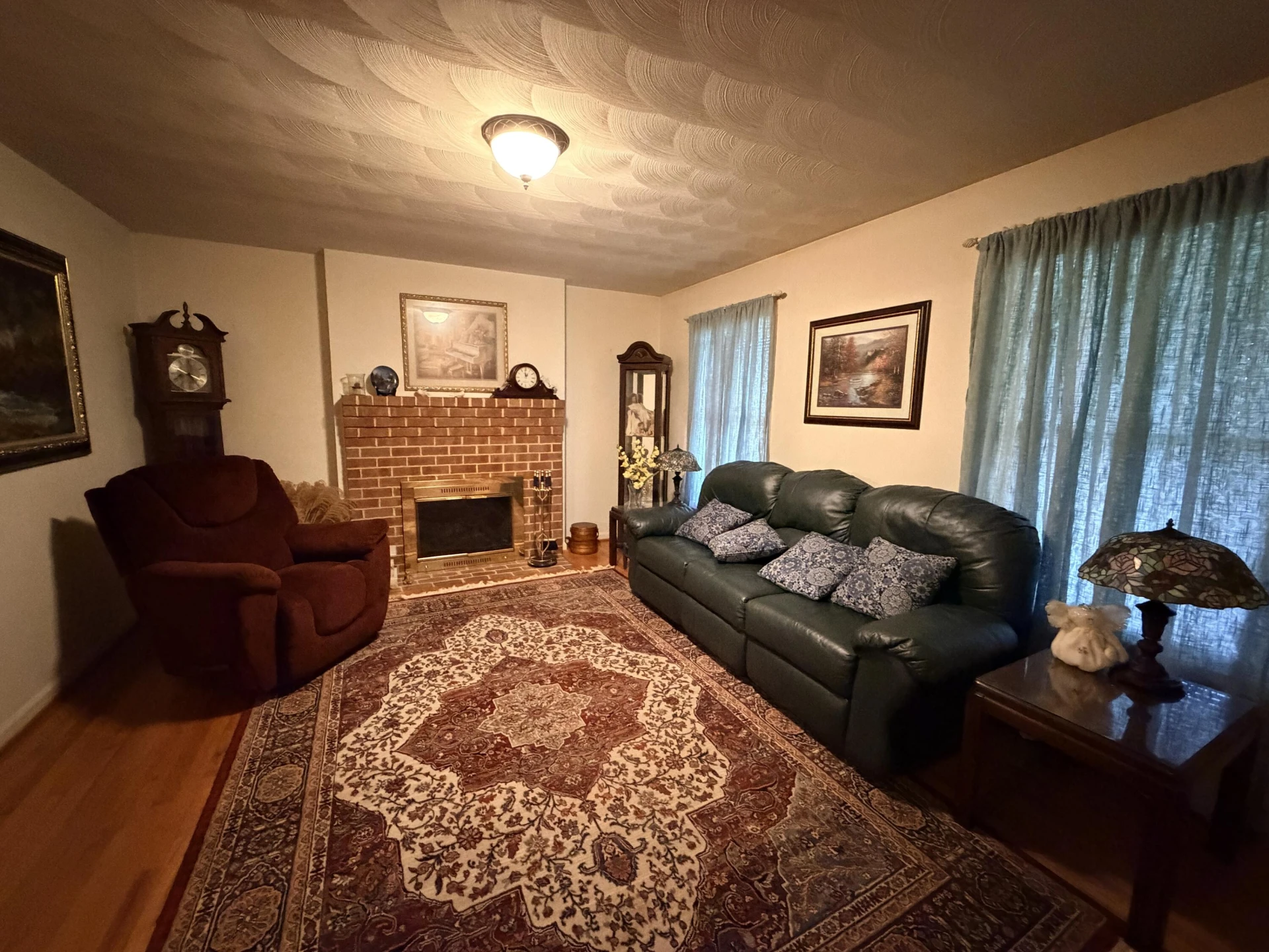 312 Ashley CT - Photo 16