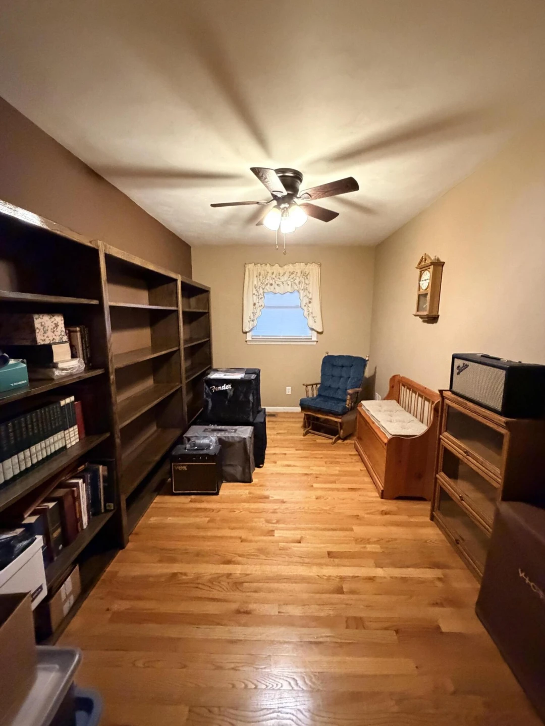 312 Ashley CT - Photo 17