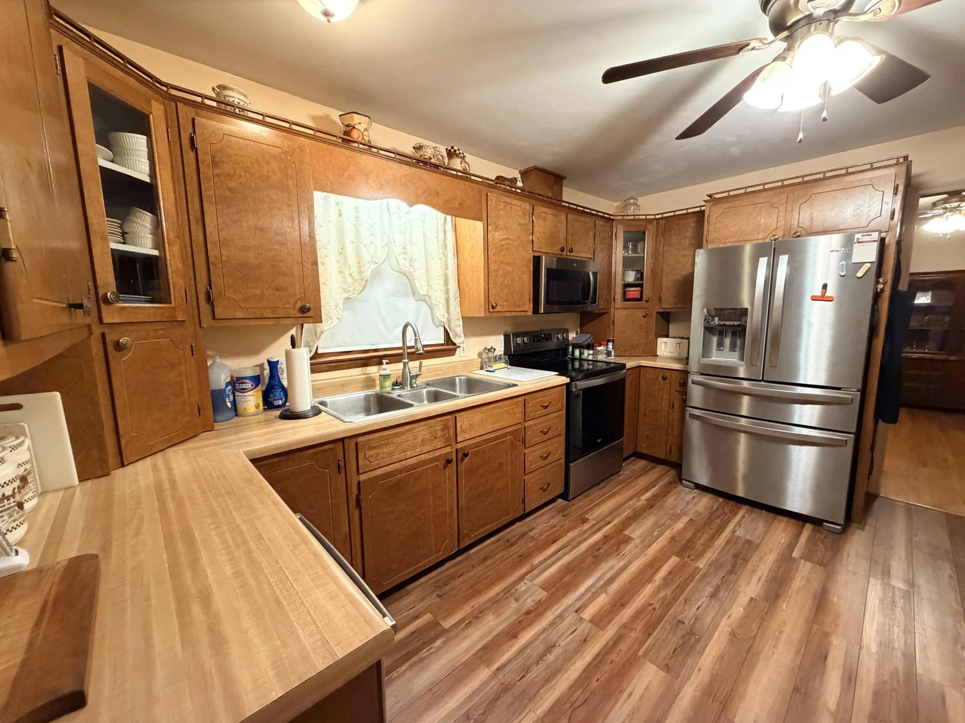 312 Ashley CT - Photo 8