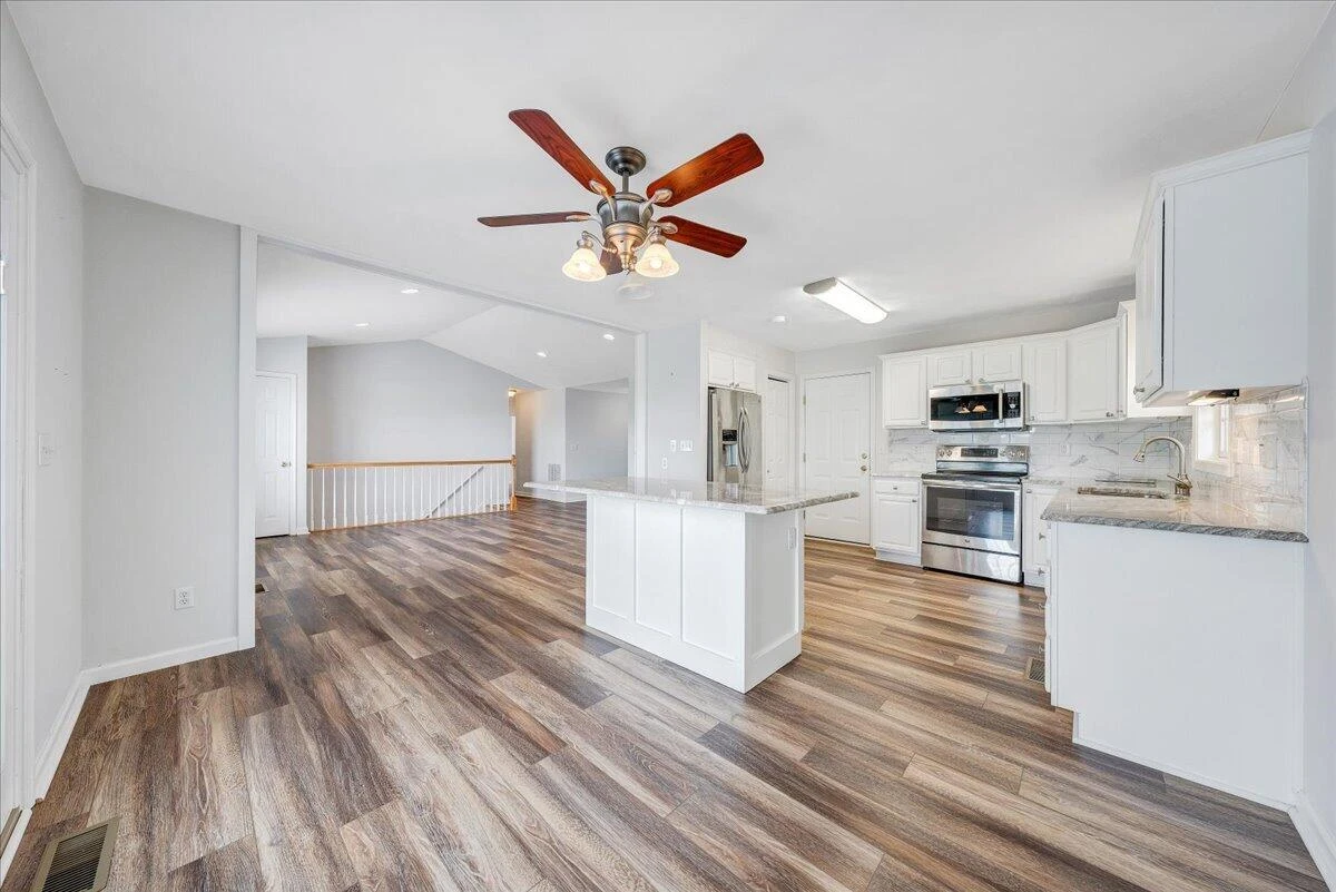 2278 Isle Of Pines DR - Photo 19
