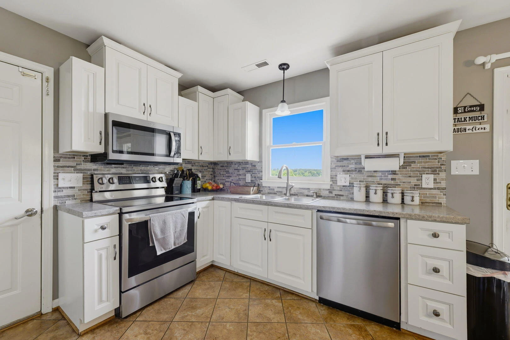 108 Piccadilly CT - Photo 12
