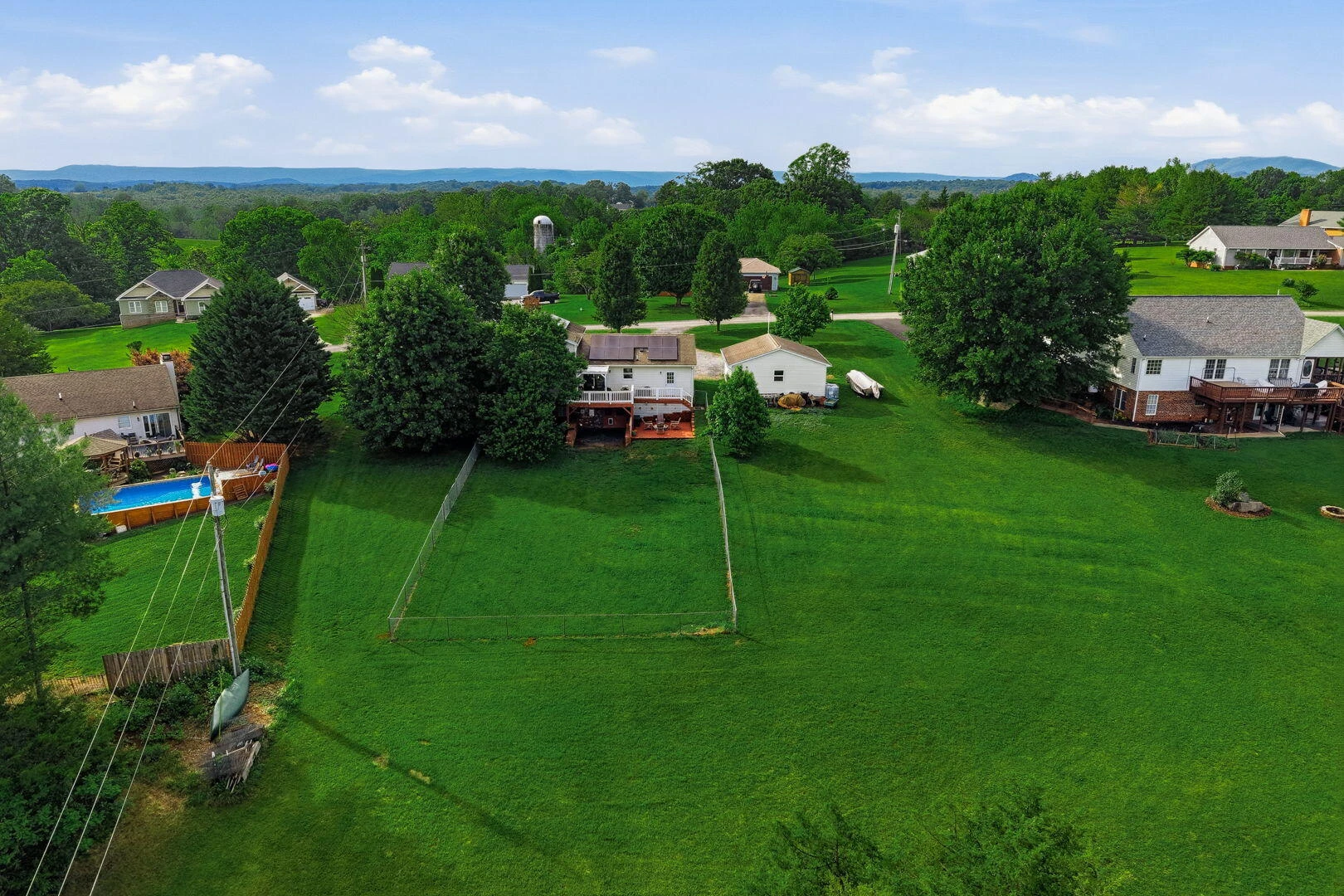 108 Piccadilly CT - Photo 39