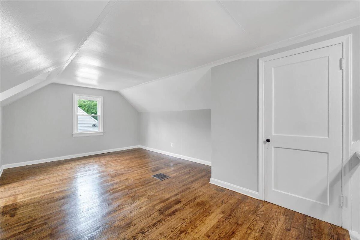 2615 Lansing DR SW - Photo 20
