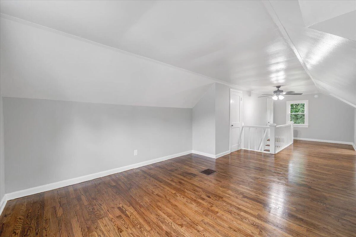 2615 Lansing DR SW - Photo 21