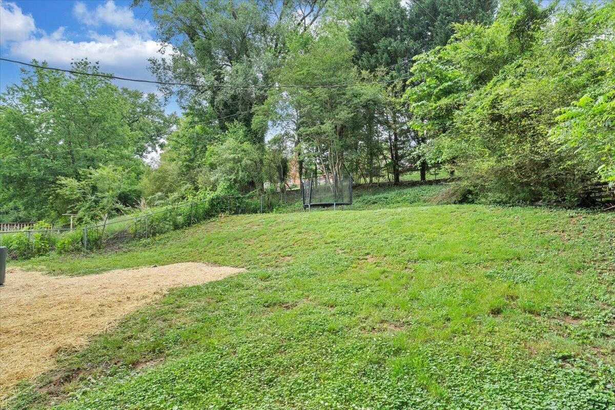 2615 Lansing DR SW - Photo 25