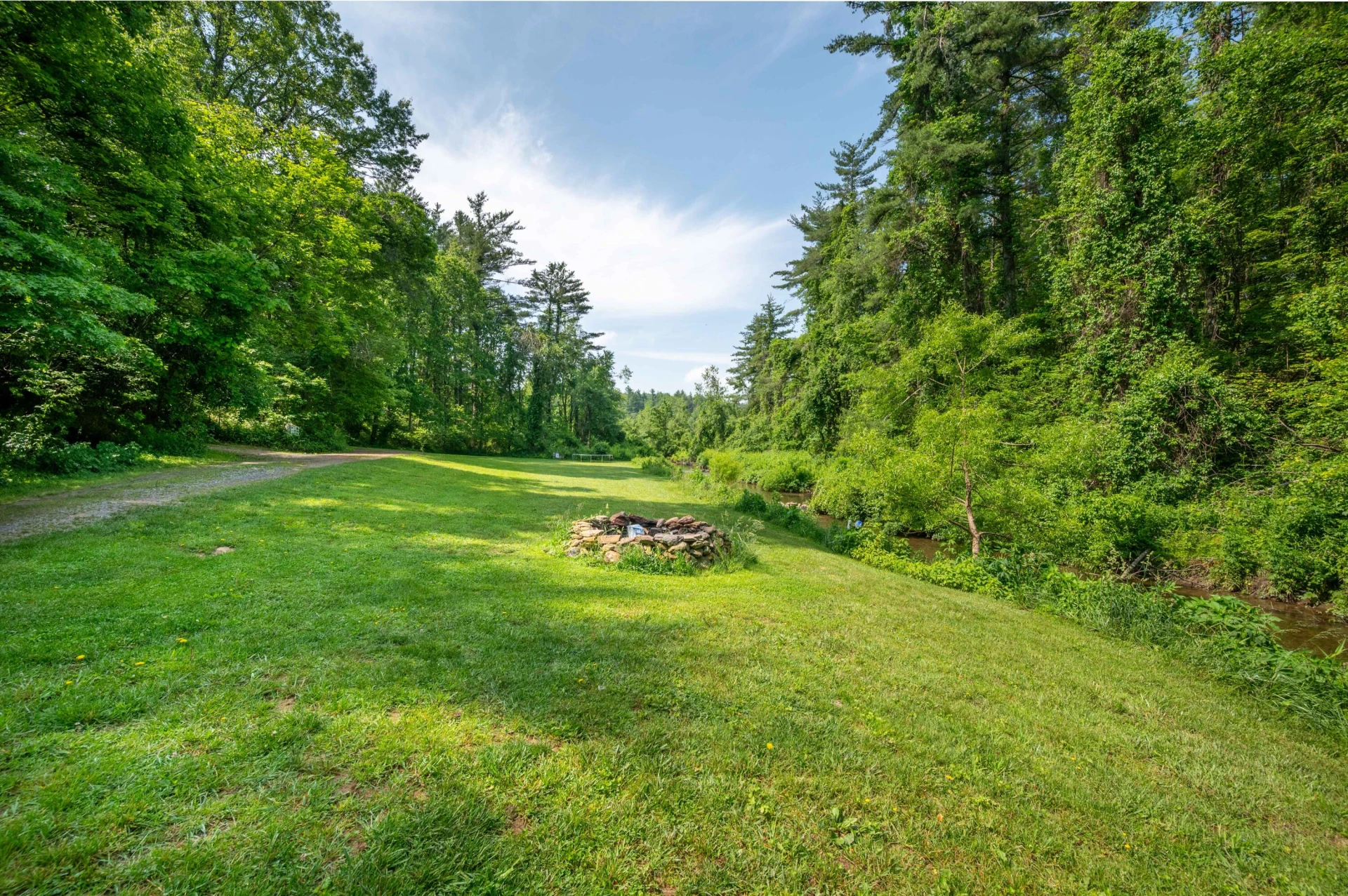 1073 Timberline RD SE - Photo 17