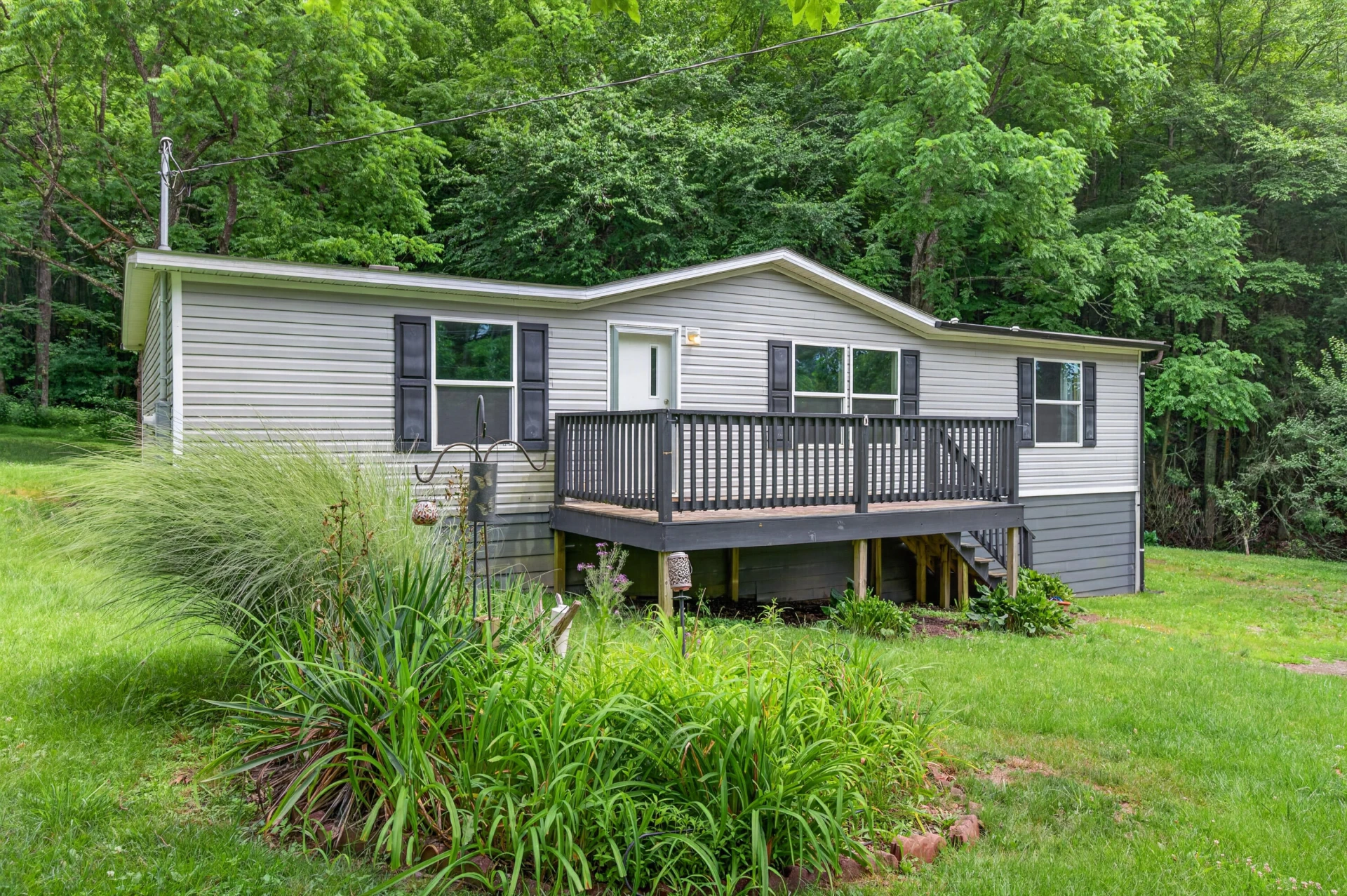 1625 Hollandsworth RD NW - Photo 3