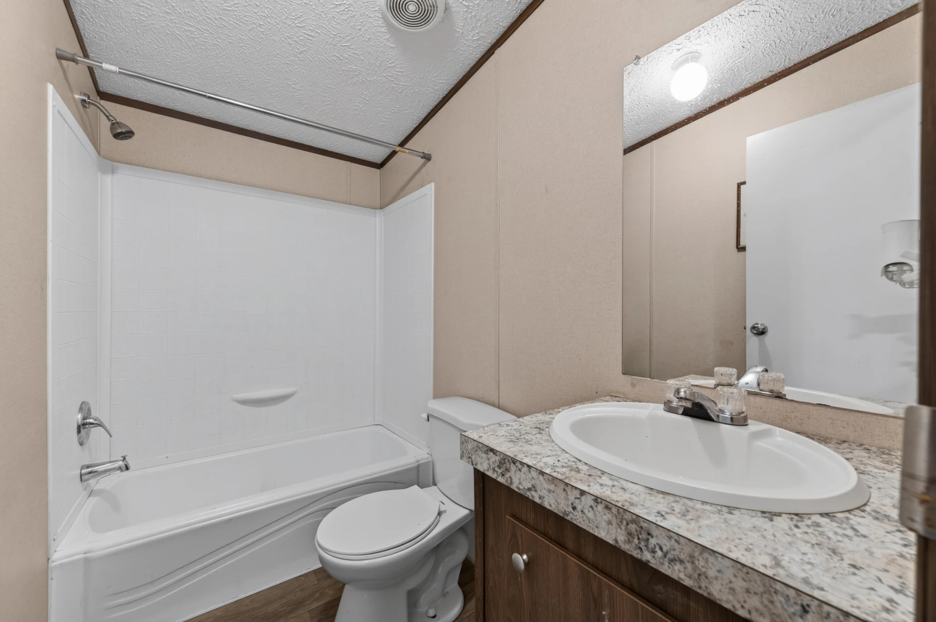 1625 Hollandsworth RD NW - Photo 32