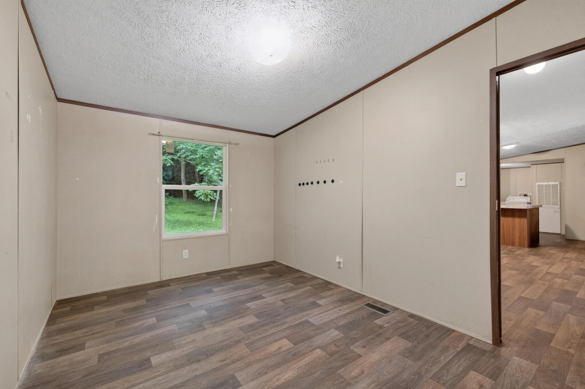 1625 Hollandsworth RD NW - Photo 35