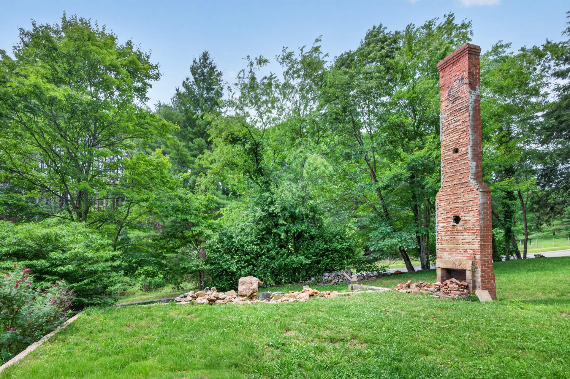 1625 Hollandsworth RD NW - Photo 37