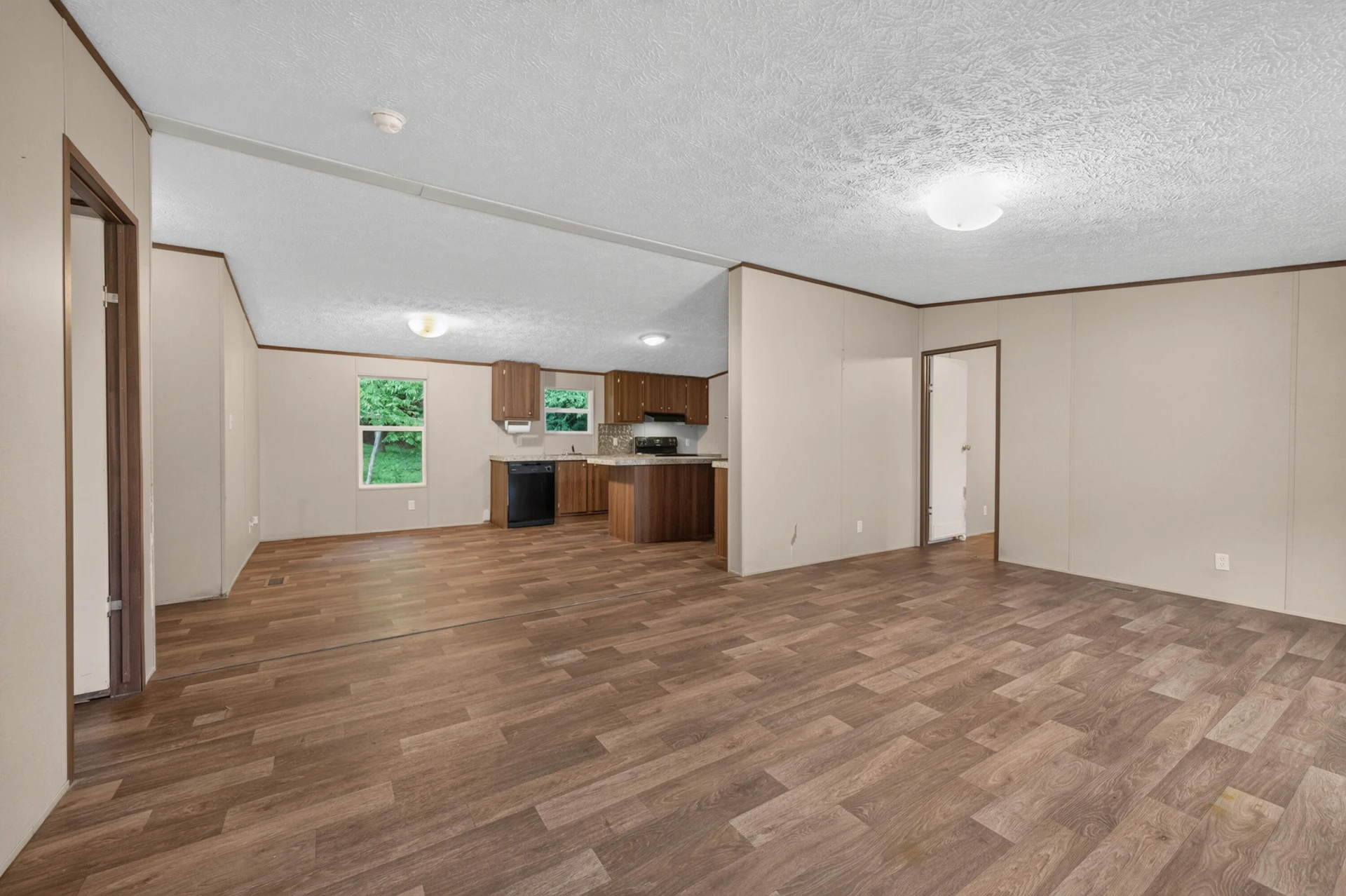 1625 Hollandsworth RD NW - Photo 8