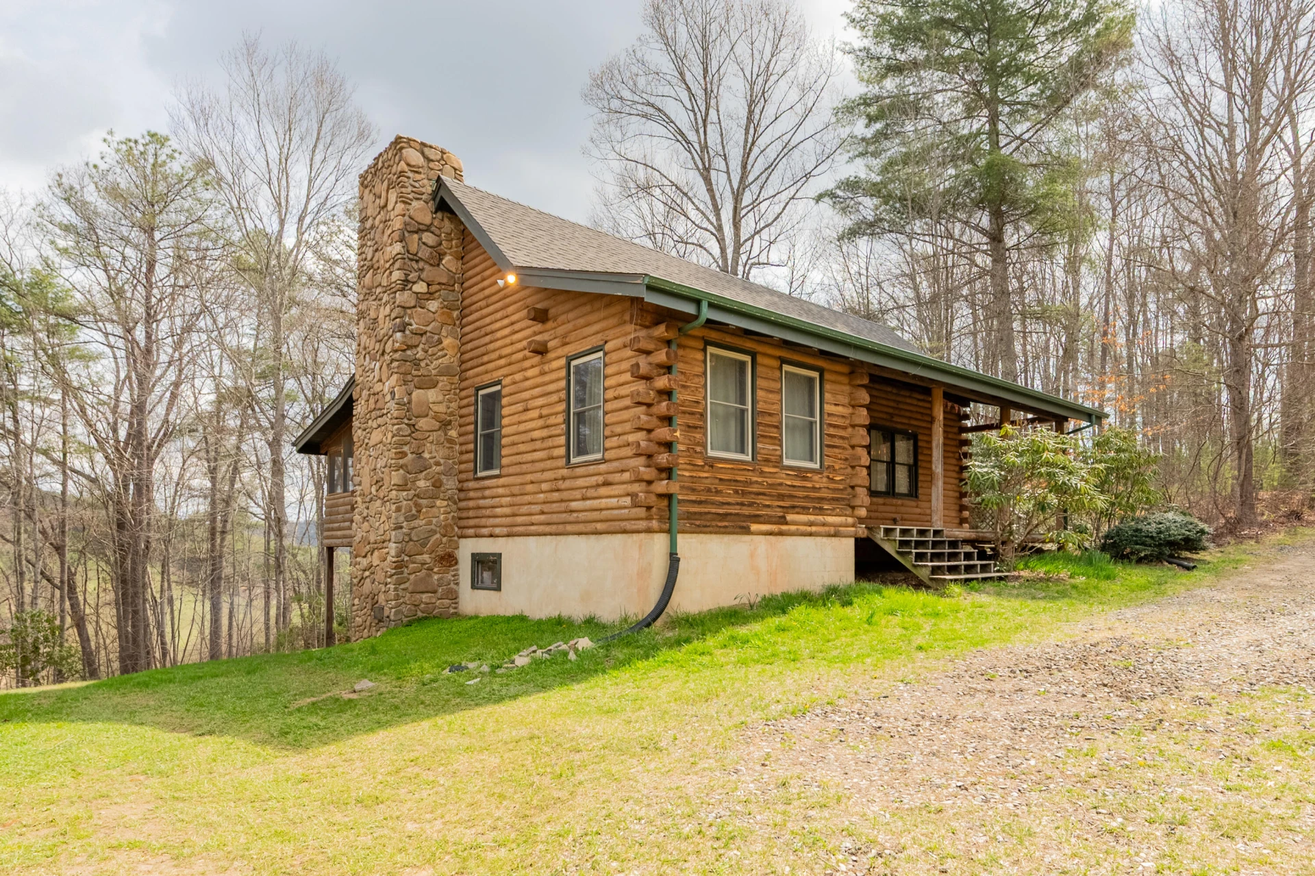 183 Pine Mountain RD NE - Photo 4