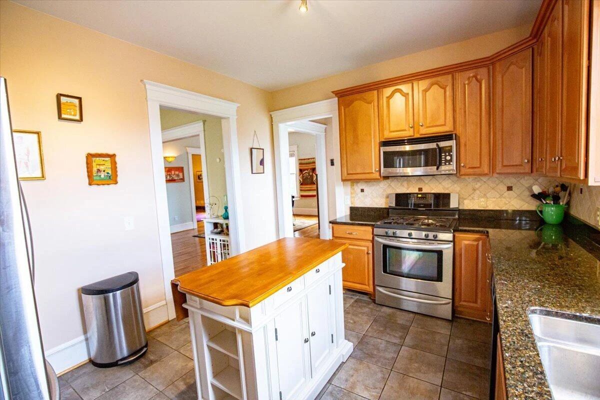 425 Day AVE SW - Photo 19