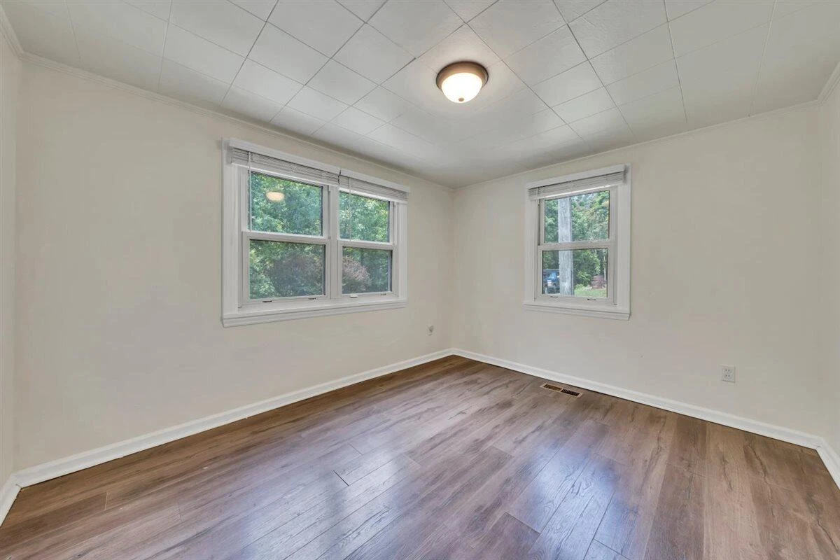 4312 Seneca Hollow RD - Photo 13