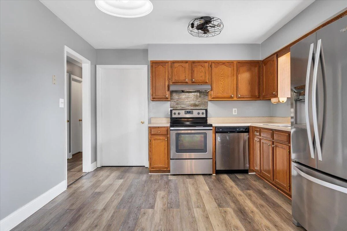 813 Orlando CT - Photo 14