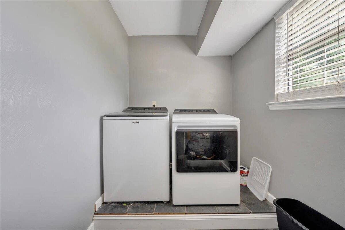 813 Orlando CT - Photo 18