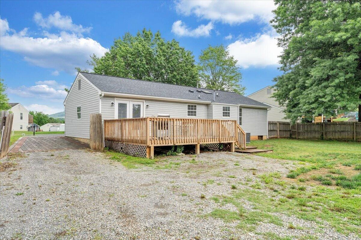 813 Orlando CT - Photo 29