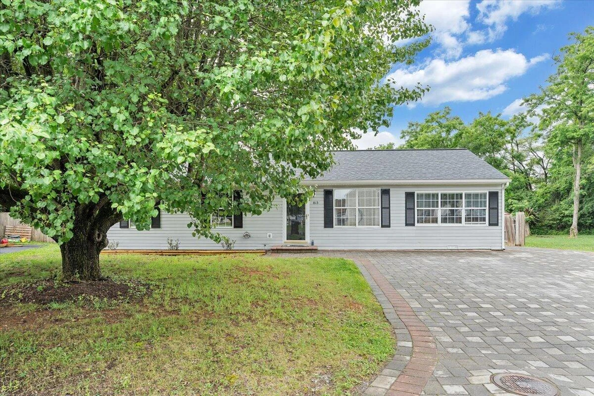 813 Orlando CT - Photo 30