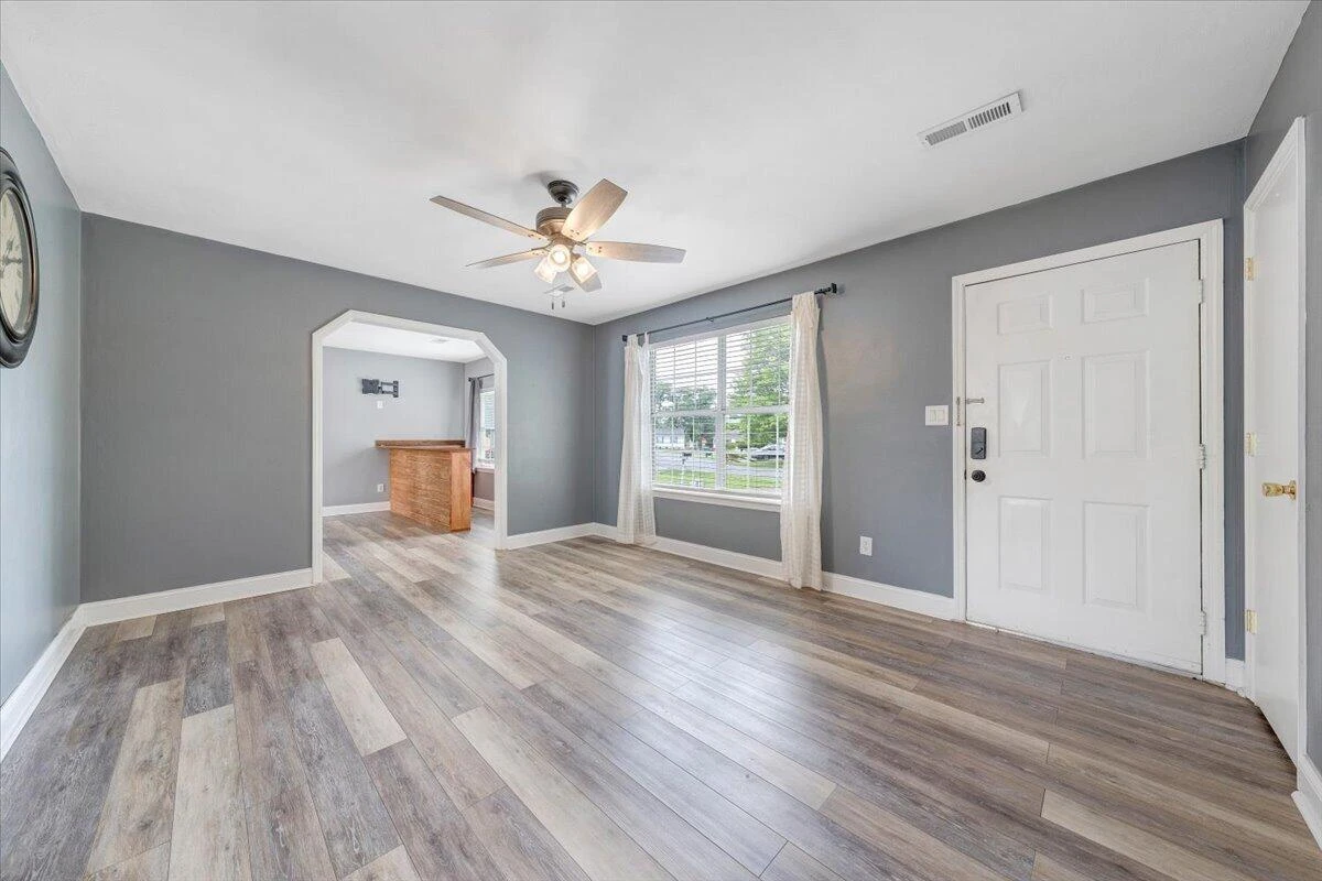 813 Orlando CT - Photo 8