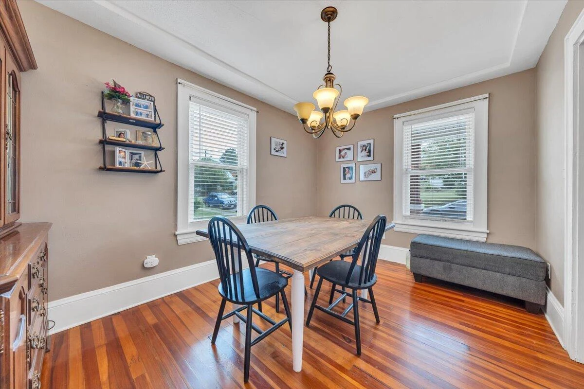 331 Bowman ST - Photo 10