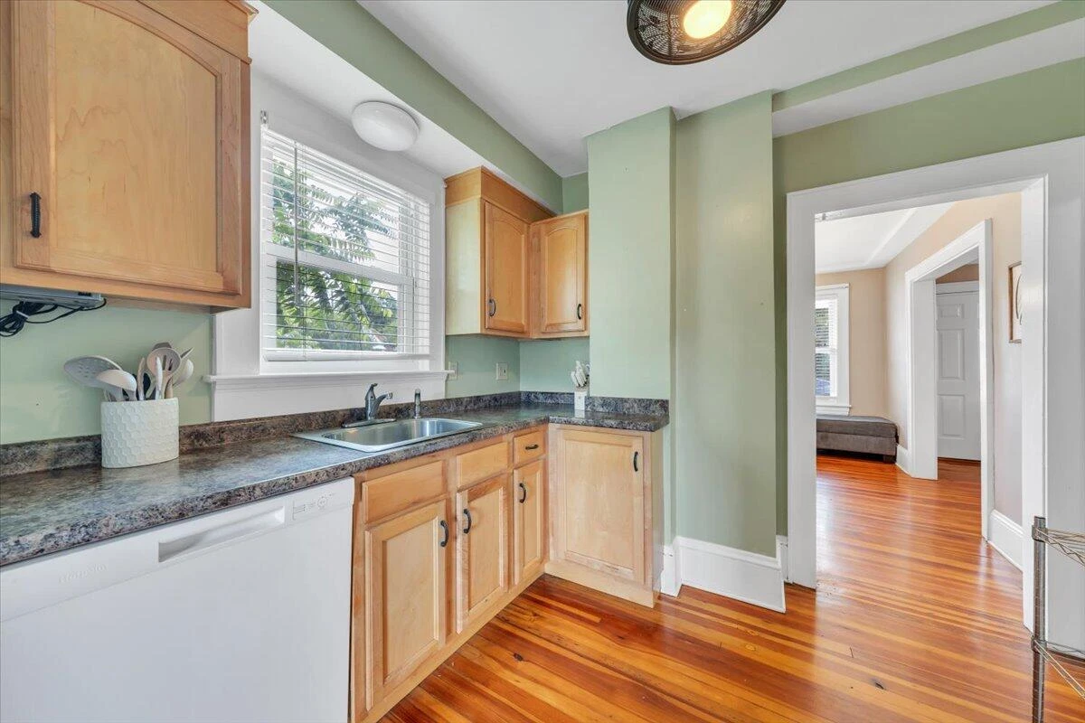 331 Bowman ST - Photo 14