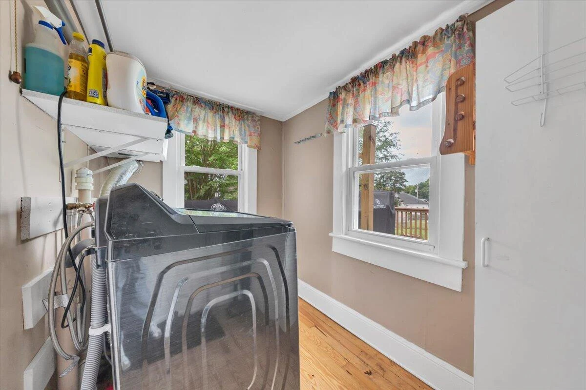 331 Bowman ST - Photo 15