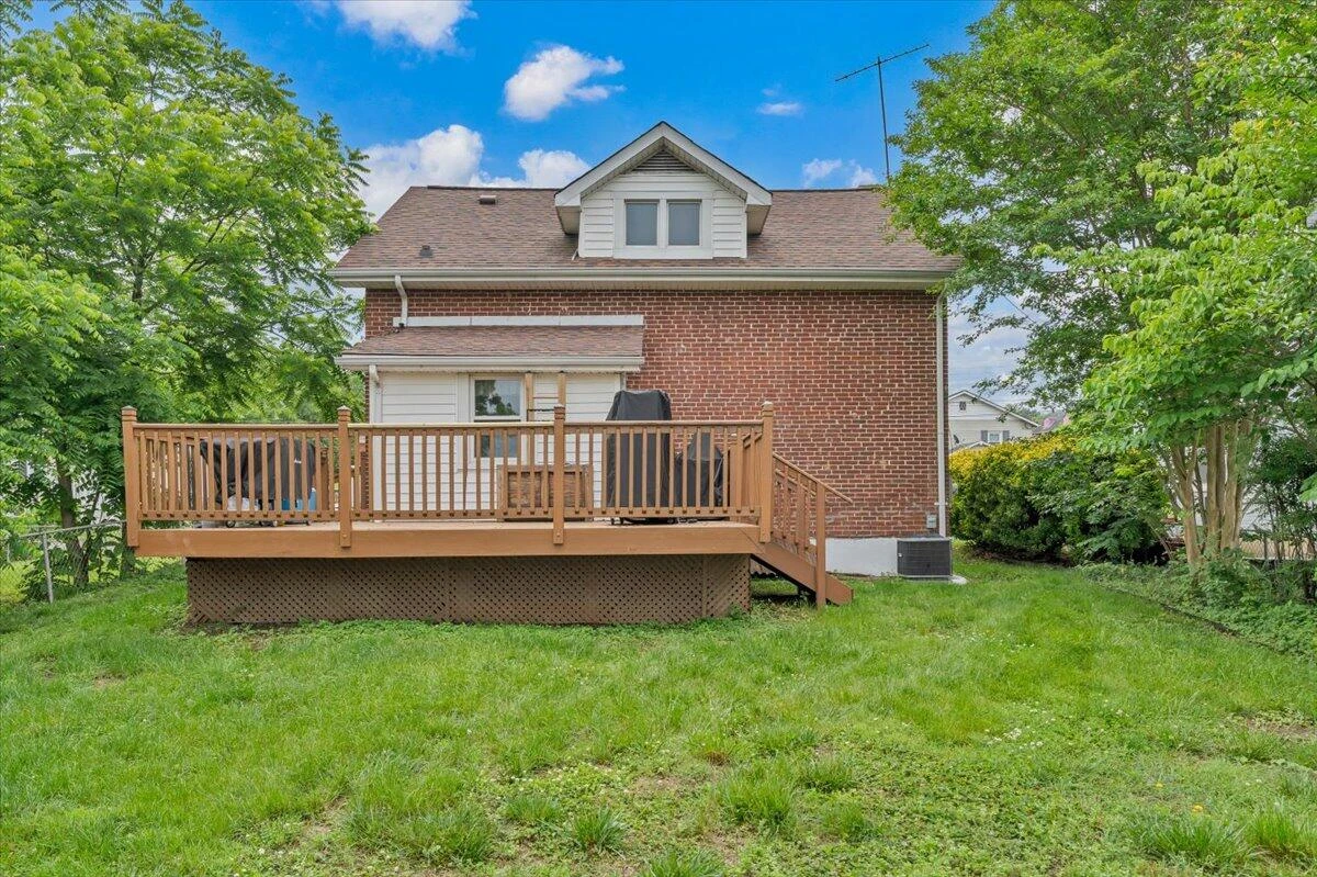 331 Bowman ST - Photo 25