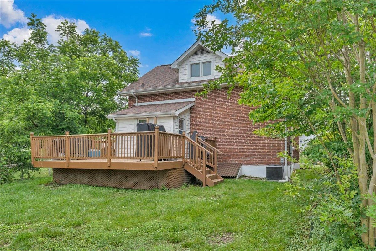331 Bowman ST - Photo 26