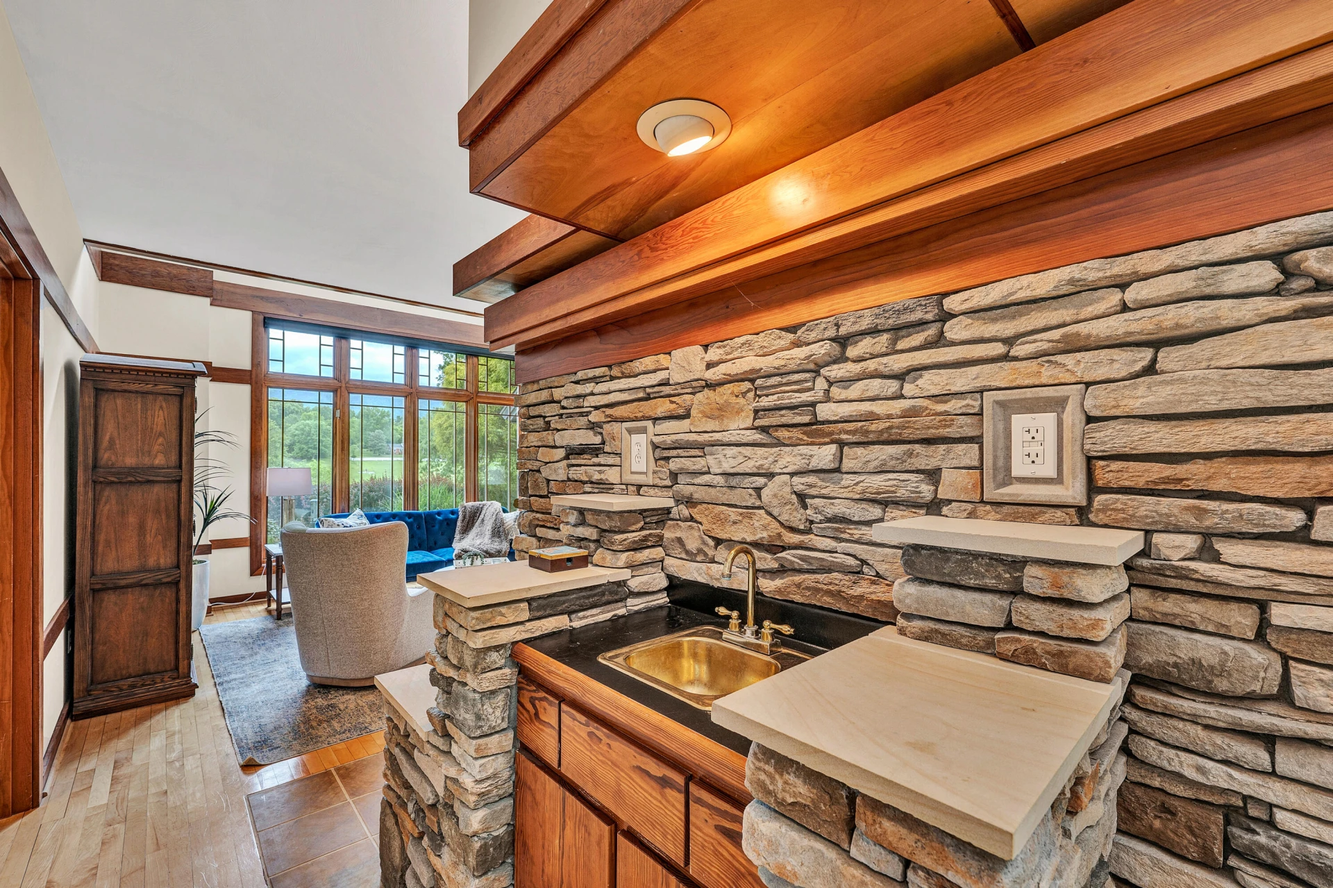 1560 Lee LN - Photo 11