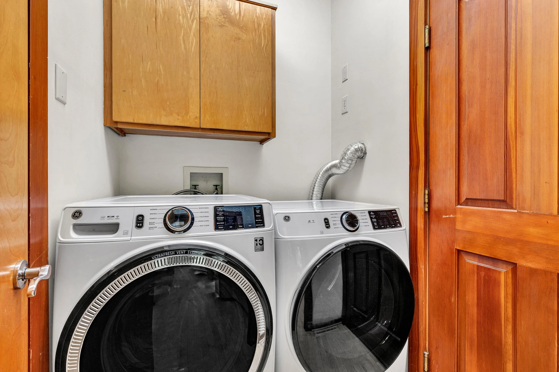 1560 Lee LN - Photo 21