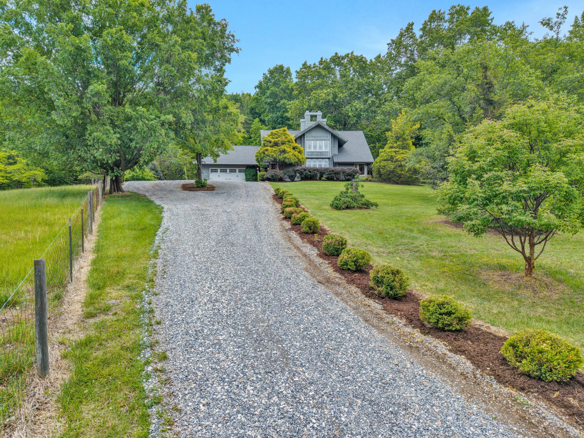 1560 Lee LN - Photo 65