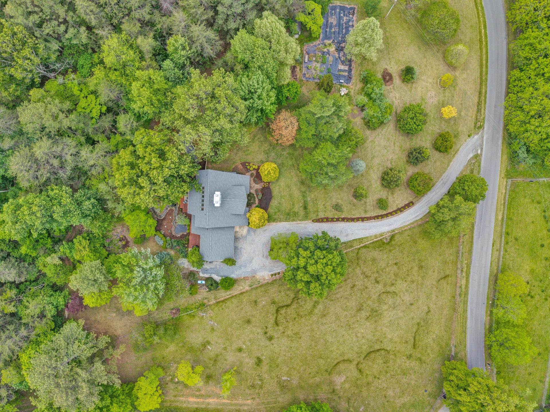 1560 Lee LN - Photo 66