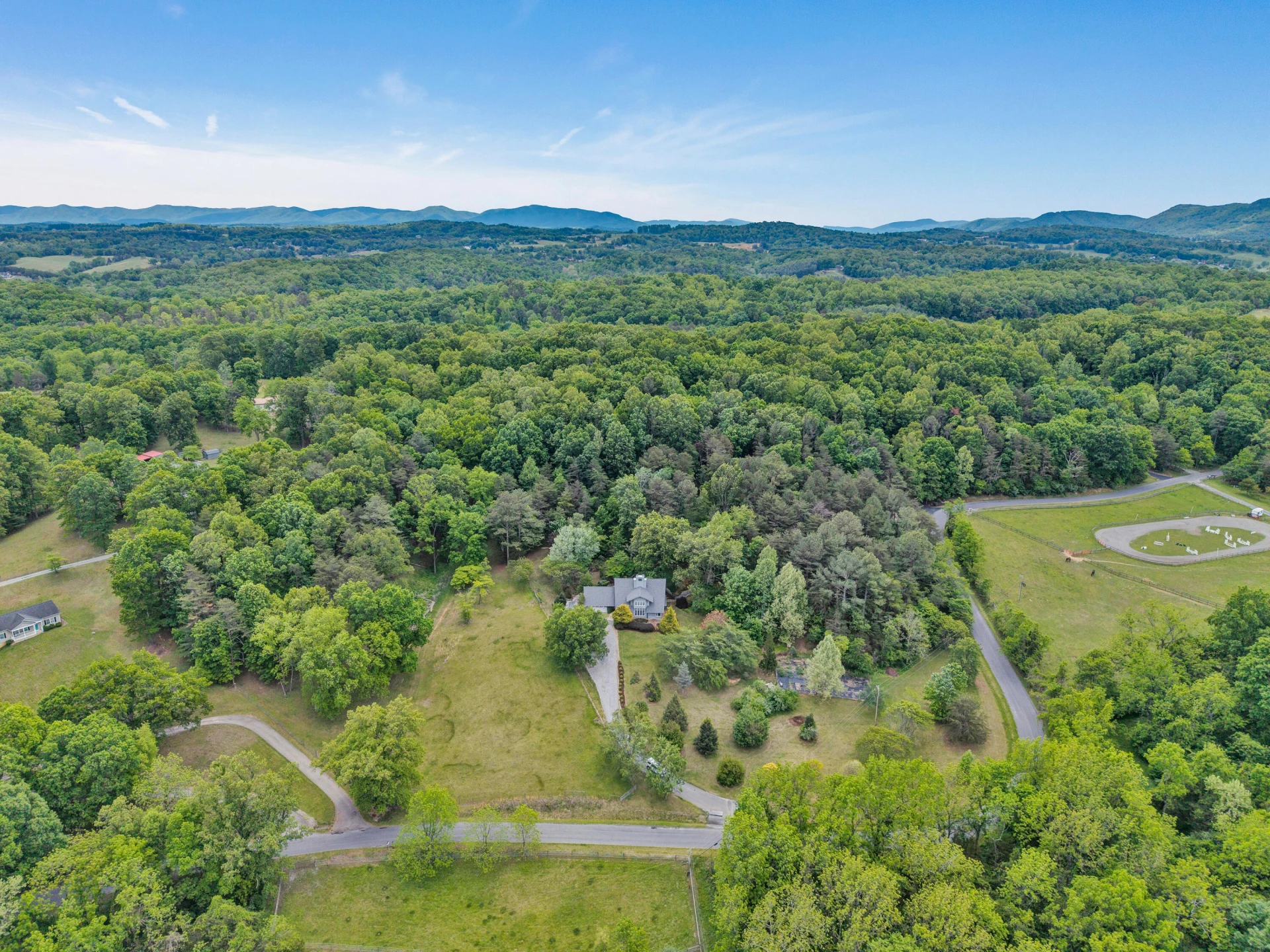 1560 Lee LN - Photo 67
